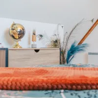 Room decoration globe tourist rental Amiens