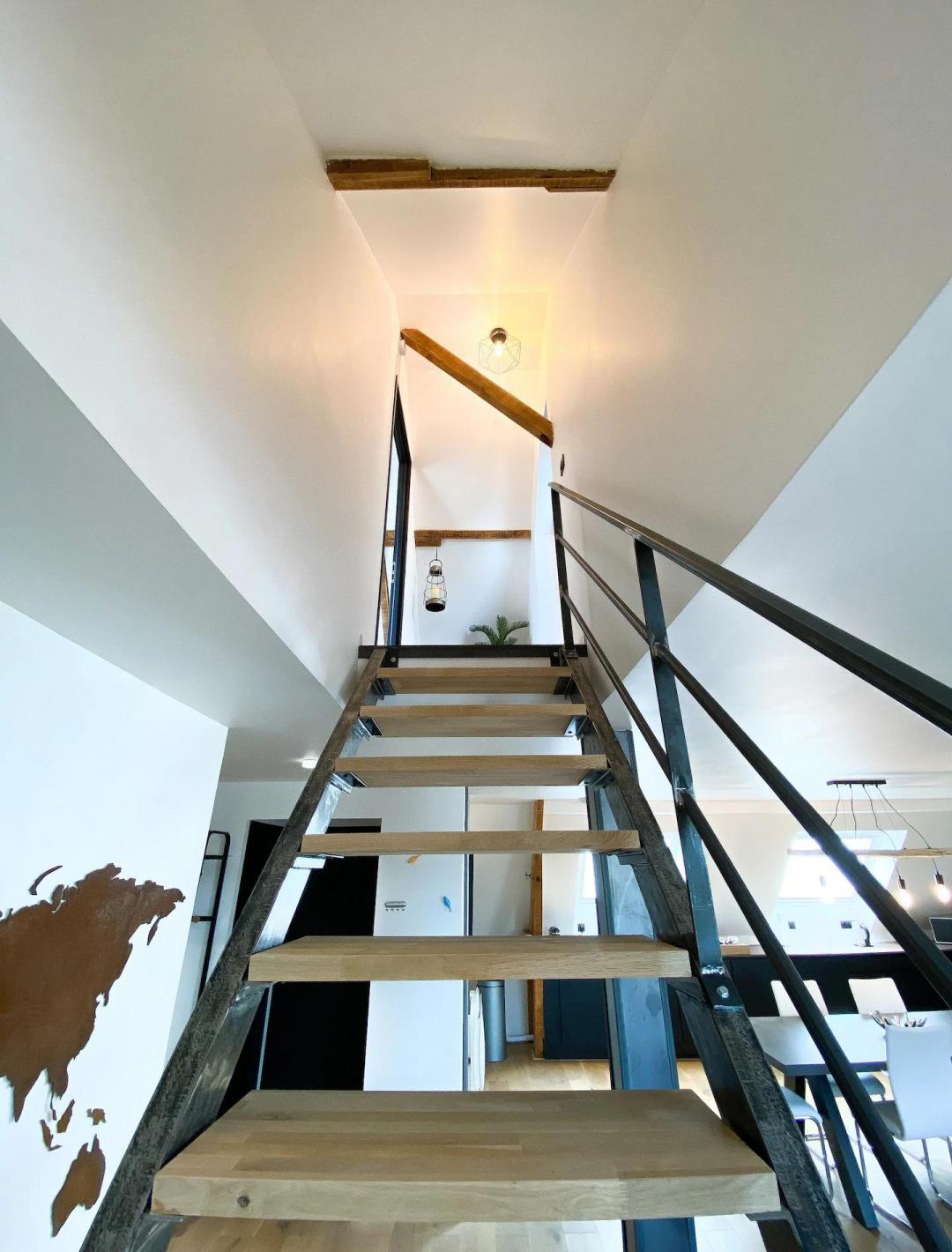 Splendid Cathedral Amiens apartment staircase
